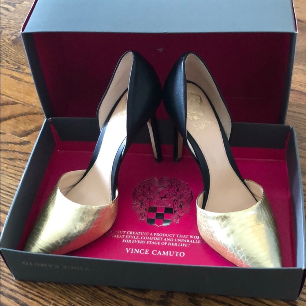 Vince Camuto high heel shoes